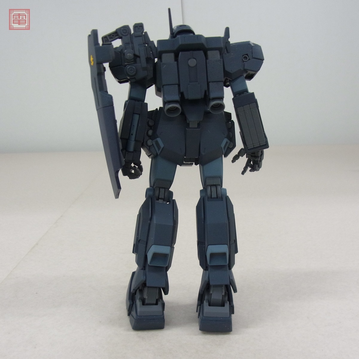 ジャンク 組立済 バンダイ MG 1/100 ジェガン/シャア専用ザク Ver.2.0