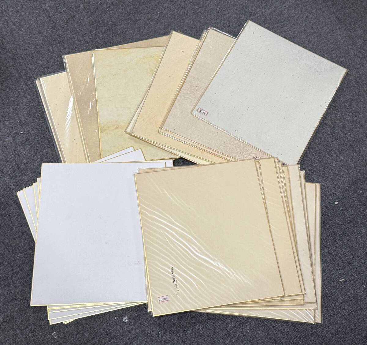 書き初め洒金紙　色紙　色付き　金辺　本画仙　大色紙　サイズ約27.3x24.3cm　盛り合わせ　合計31枚　美術 骨董 古美術 画紙　B⑤_5