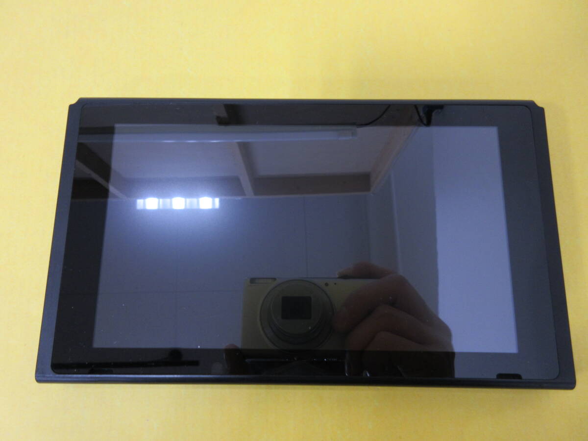 070) 中古 Nintendo Switch ニンテンドー スイッチ 本体のみ HAC-001