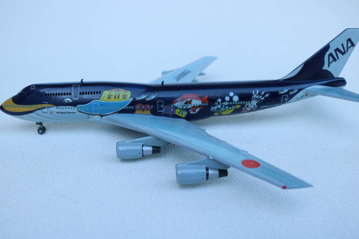 ANA ボーイング 747-400D クジラスペシャルマーク 1/200