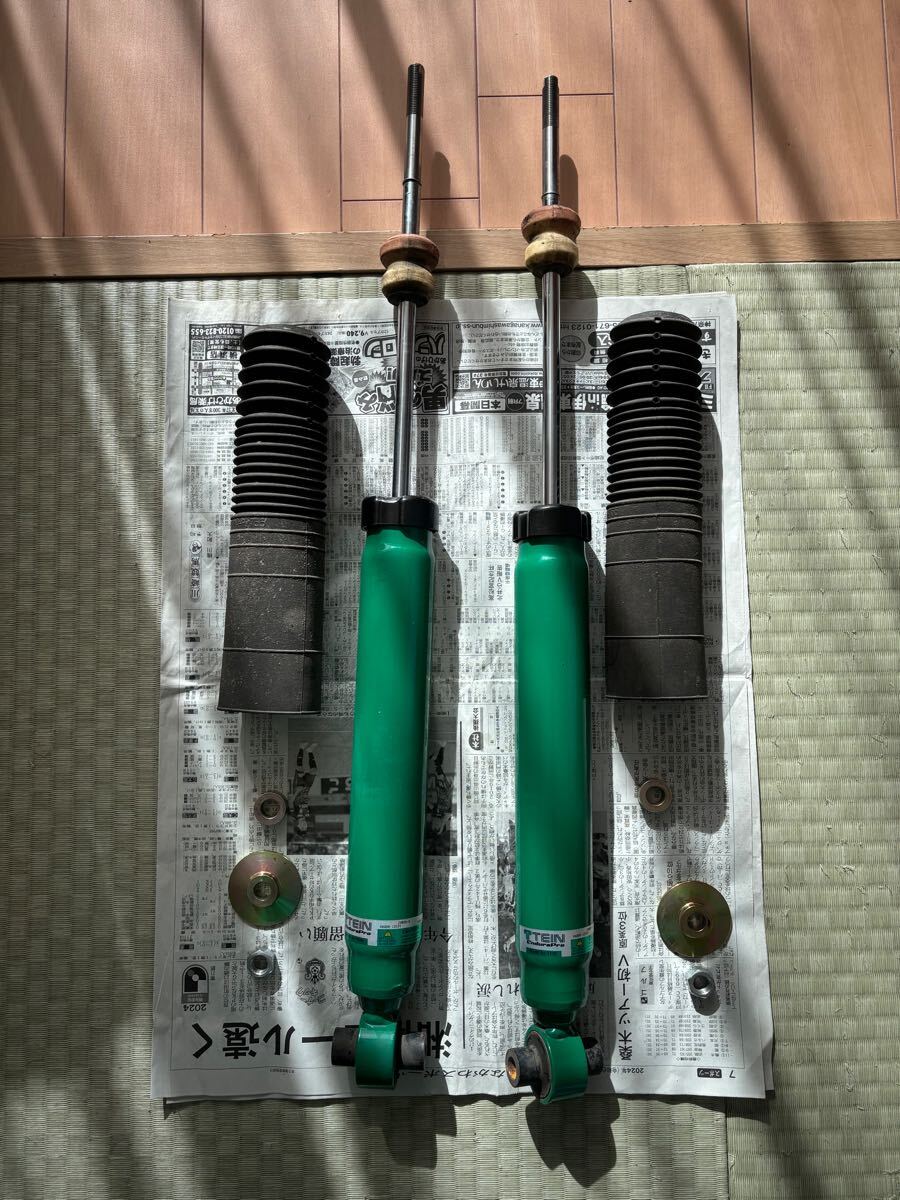 TEIN テイン エンデュラプロ ZVW30 リヤ ショックアブソーバー
