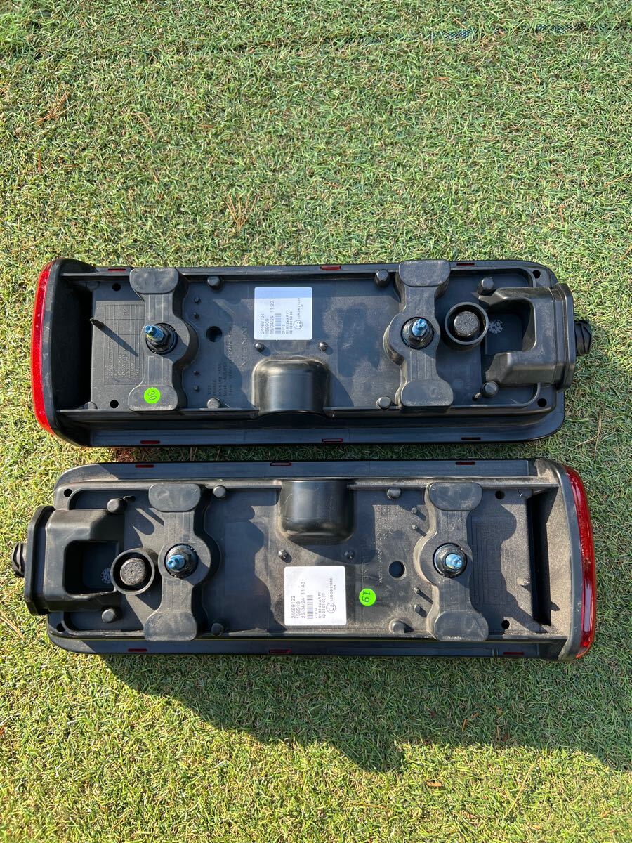 クオン ボルボ テールランプ LED 左右セット UD テールライト 新車外し