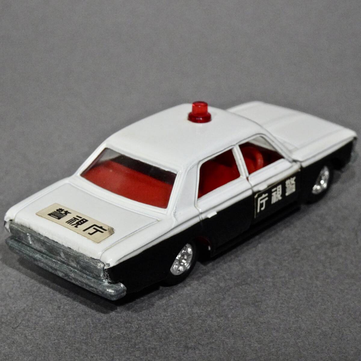 [黒箱トミカ]トヨタ クラウン警視庁パトロールカー1Eホイール(日本製)旧ホイール/トヨペット/パトカー