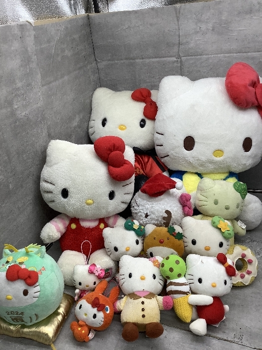 Z1a ハローキティーぬいぐるみまとめて 120サイズいっぱい EIKOH 他