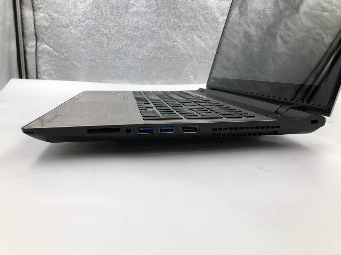 TOSHIBA/ノート/SSD 256GB/第6世代Core i7/メモリ8GB/WEBカメラ無/OS無-