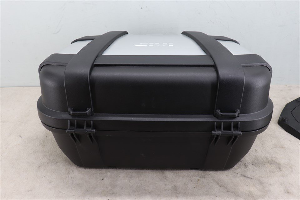 328176 GIVI リアボックス トップケース 52L トレッカー アルミ アドベンチャー ロック用キー2本つき リアボックス 52L GIVI trk52」の人気商品一覧・価格比較 リアケース トップ