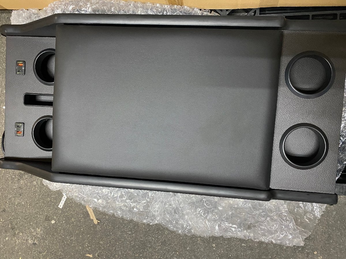 ○1円～ ハイエース 200系 S-GL センターコンソールボックス 充電器 
