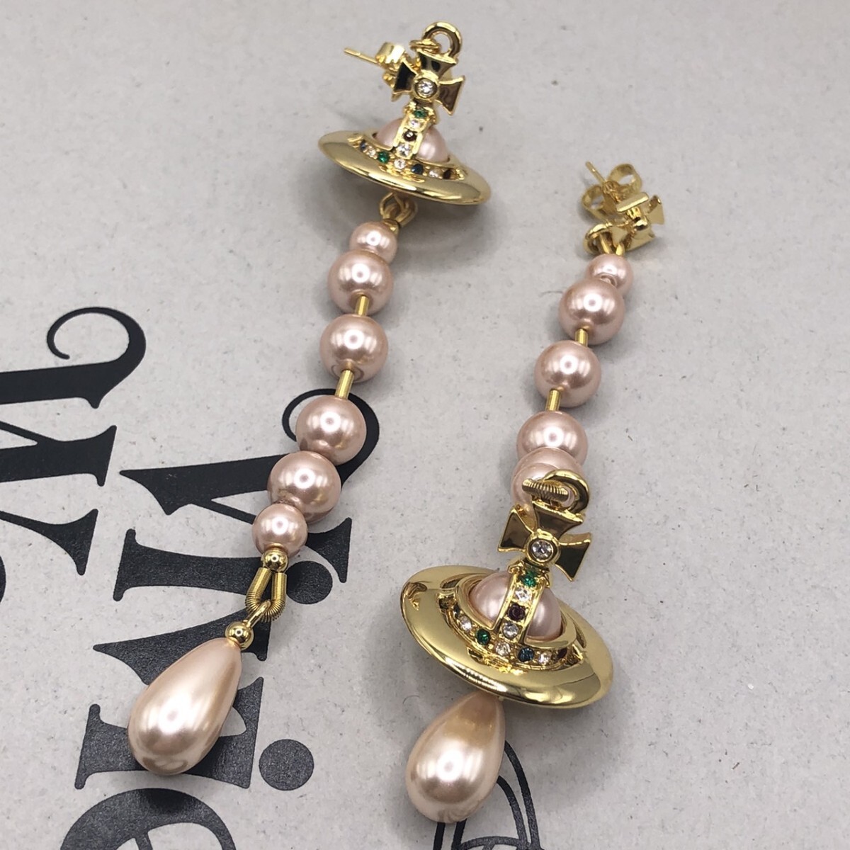 Vivienne Westwood ヴィヴィアン ウエストウッド ブロークン パール 
