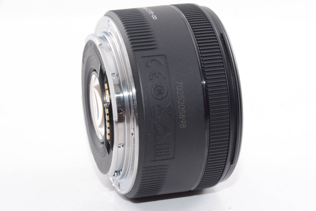 Canon F1.8 EF50mm f⁄1.8 | キヤノンEOSユーザー必携の標準レンズ