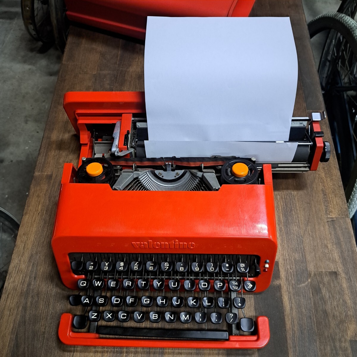 タイプライター オリベッティ Olivetti valentine Valentine