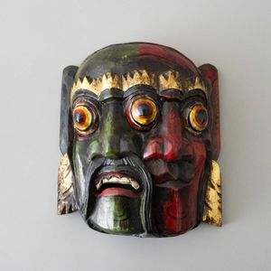 訳あり 東南アジア 木彫りの仮面 東南アジア 木彫りの値段と価格推移は？｜12件の売買データから