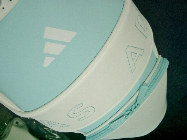 未使用　アディダス　レディース　スポーティ　ラウンド文字　合皮レザー　クリアアクア　オフ水色　ゴルフバッグ _6