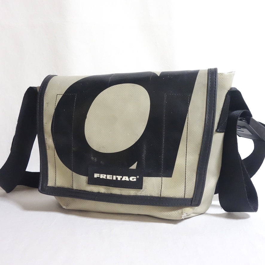 FREITAG フライターグ ショルダーバッグ F11 LASSIE】英文字
