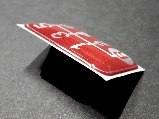 Tuningfan シフトパターン エンブレム レッド 左下R 6速MT車用 6MTデコトラ レンジャー プロ フォワード コンドル ファイター 赤 SPE-R603_4