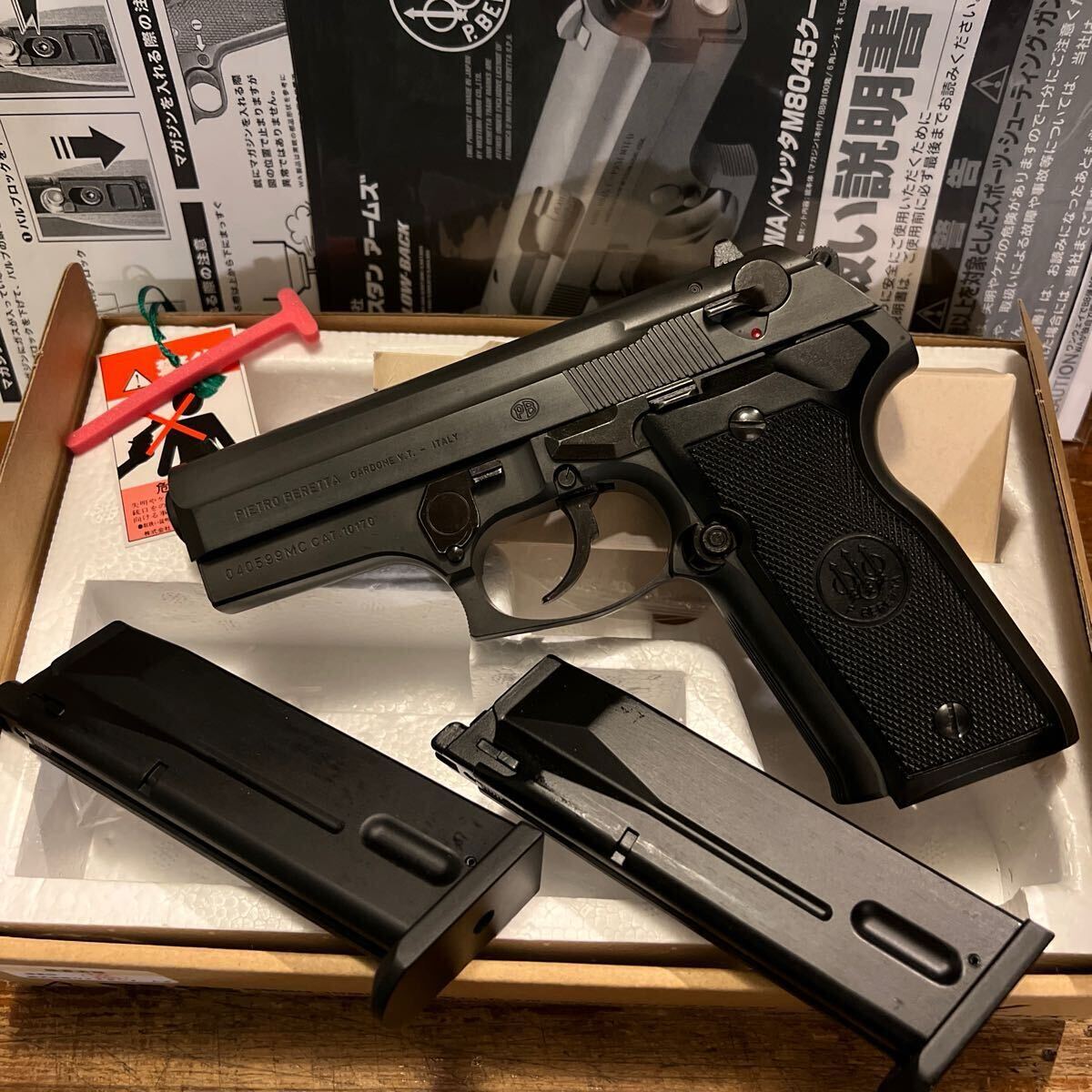 WA ベレッタ　M8045 クーガーF マガジン２本付　カーボンブラックHW_1