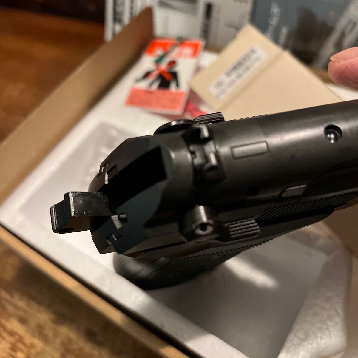 WA ベレッタ　M8045 クーガーF マガジン２本付　カーボンブラックHW_6