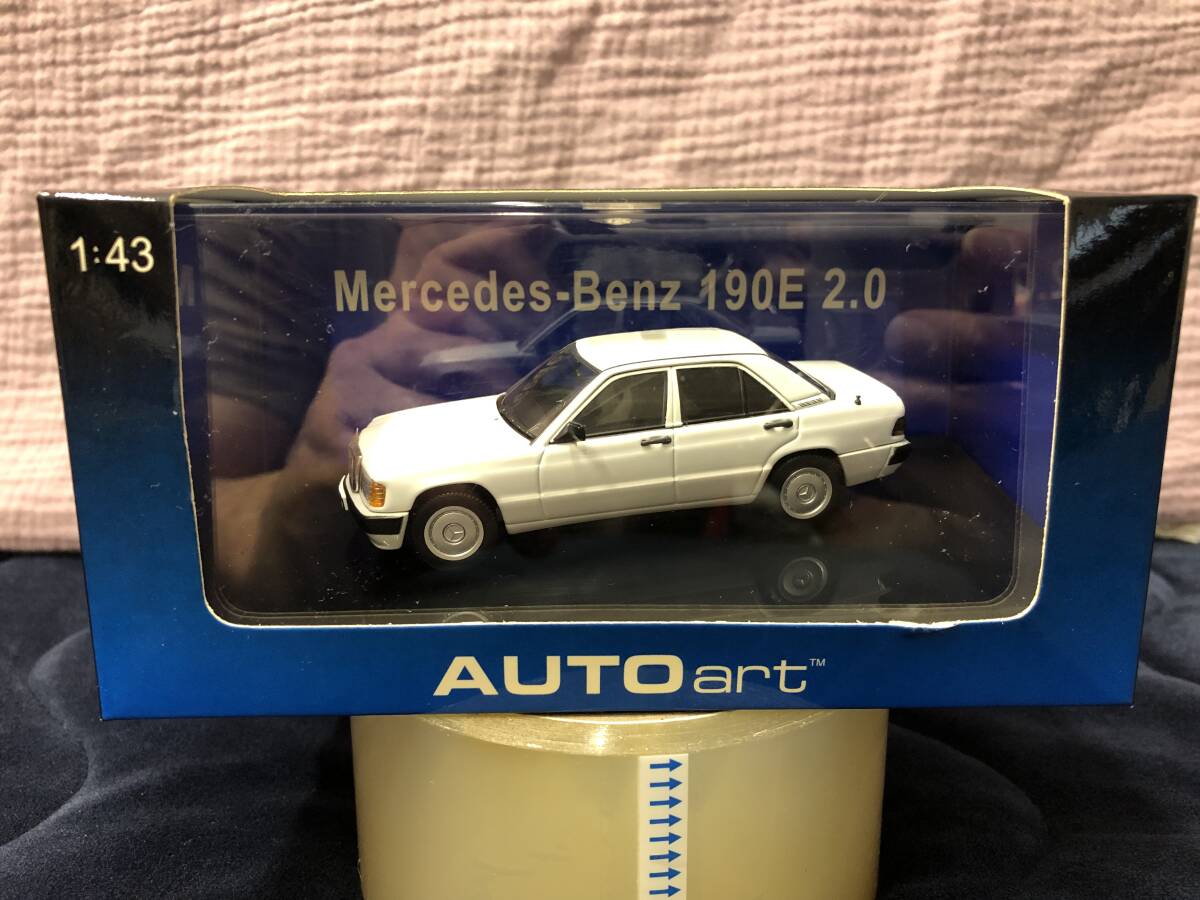 当時物！在庫品・AUTO art・1/43 メルセデスベンツ 190E 2.0 (白)・未開封品・現品限り！_1