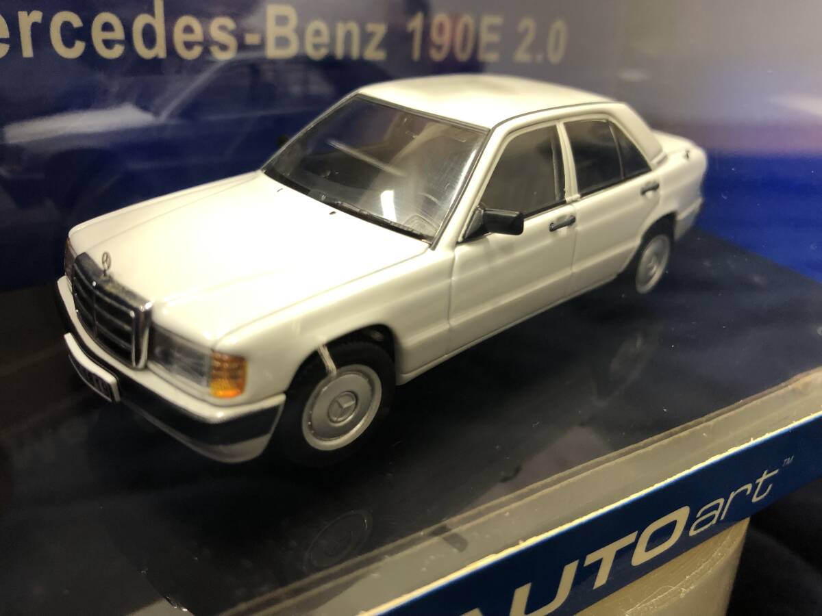 当時物！在庫品・AUTO art・1/43 メルセデスベンツ 190E 2.0 (白)・未開封品・現品限り！_2
