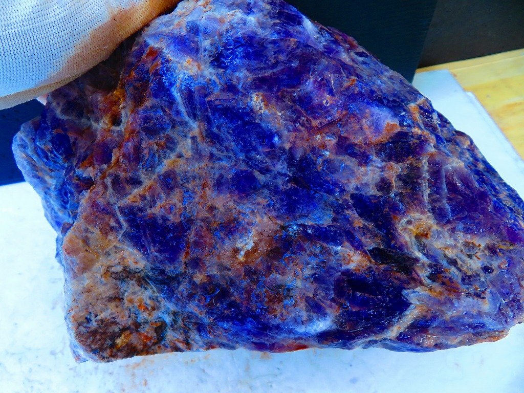 巨大！超迫力8.1kg 愛の守護石 アメジスト 紫水晶 原石 天然石 置物