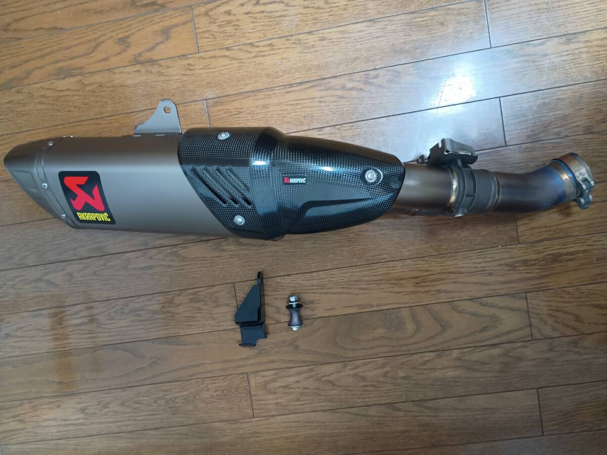 CBR1000RR 17-20 SC77 AKRAPOVIC アクラポビッチ スリップオンライン