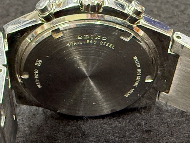SEIKO セイコー V657-0A10 クロノグラフ デイト メンズ クォーツ腕時計