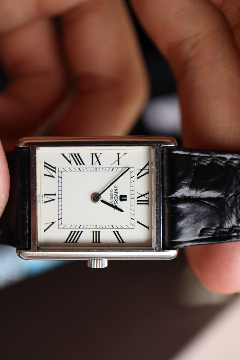 UNIVERSAL GENEVE ユニバーサルジュネーブ 手巻き ホワイトローマン