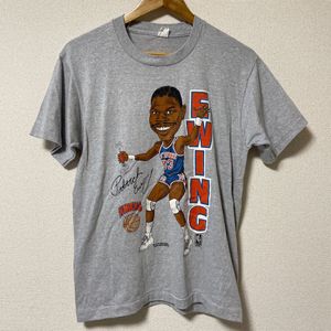 パトリック　ユーイング　PATRICK EWING KNICKS NBA Tシャツ　中古　supreme