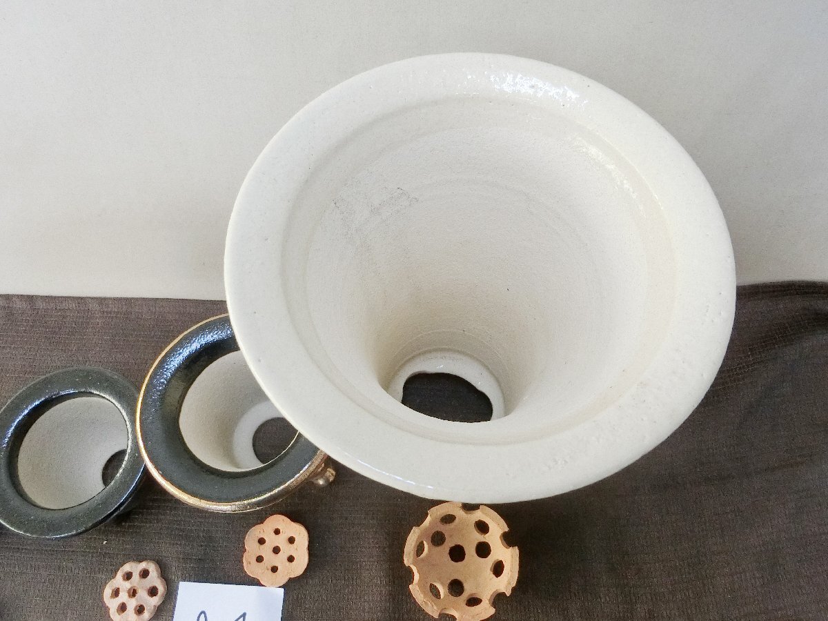 植替時期！【蘭鉢 ラン鉢　4種　未使用白黒釉金彩・A4・植木鉢　盆栽鉢　足付】◆薩摩　信楽　豆鉢ミニ鉢 山野草　長期保管品※円安！買得_5