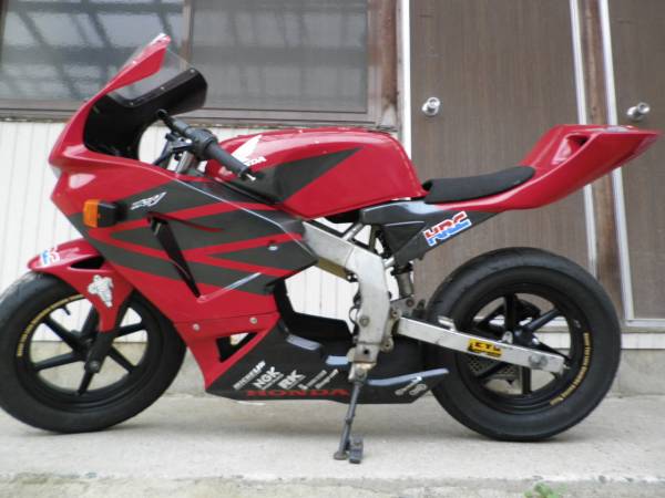 Nsr50 Nsf100に 雑誌等掲載rcvminiカウルフルセット Hrcカラー セット 売買されたオークション情報 Yahooの商品情報をアーカイブ公開 オークファン Aucfan Com