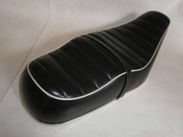 ○W650○キジマ製W1タイプシートです○W800,W400○@@@@@@@@@@@@@(社外