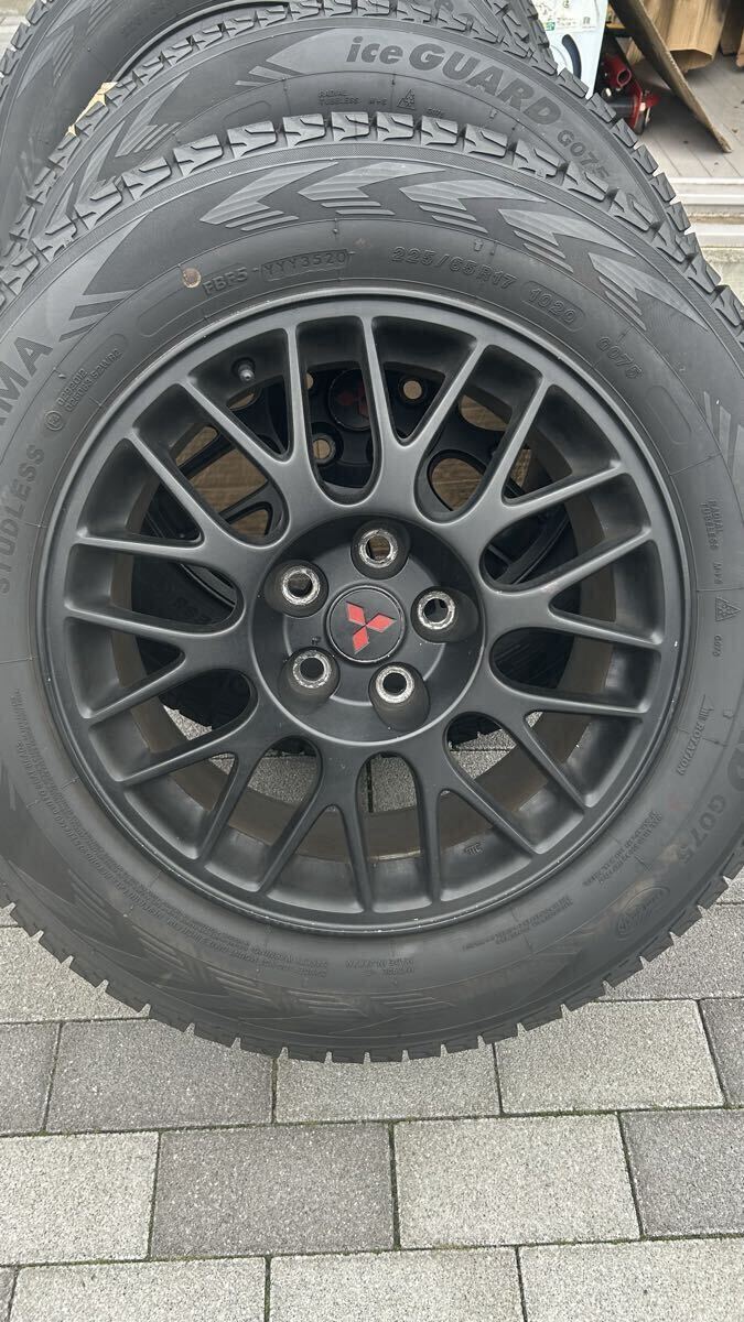 デリカd5で使用 ヨコハマ スタッドレス 225 65R17 ランエボ純正