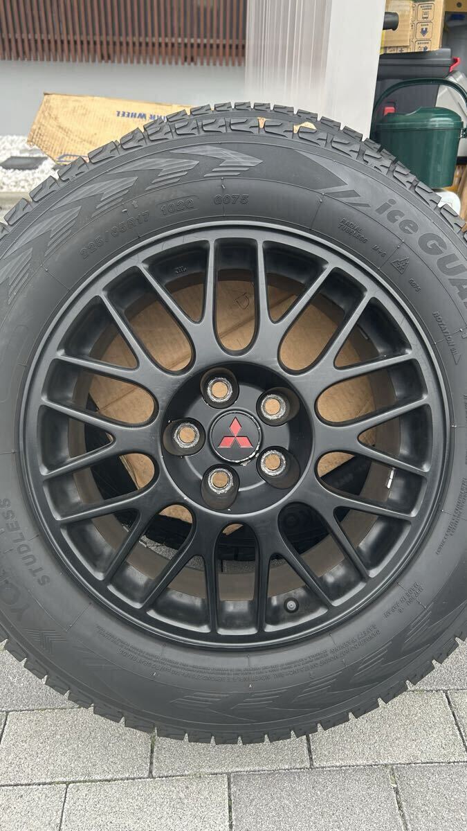 デリカd5で使用 ヨコハマ スタッドレス 225 65R17 ランエボ純正