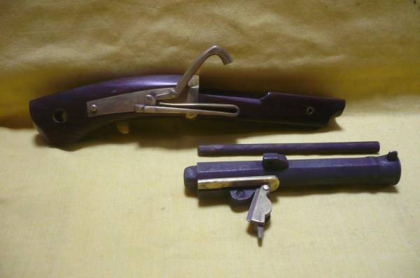 火縄銃　極小短筒　鉄砲根付　[武具刀剣]_2