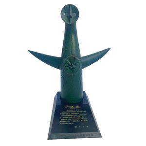 太陽の塔 ブロンズの値段と価格推移は？｜17件の売買データから太陽の