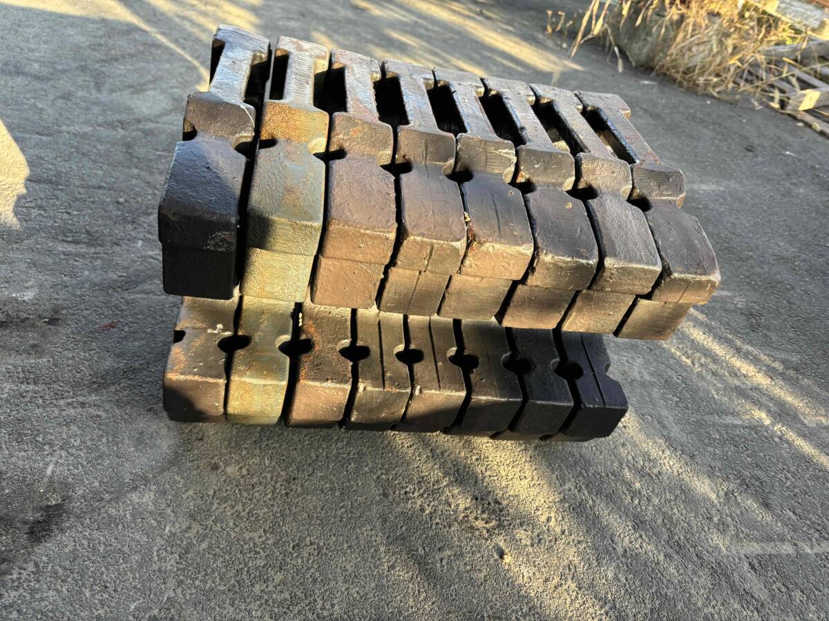クボタ トラクター用 フロントウエイト 25Kg×8個 パーツ 重り 中古