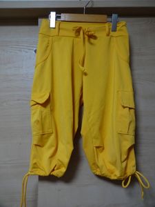 MIKANO　ハーフパンツ　サイズMフリー　R8711　カラシ色　薄手ジャージ地