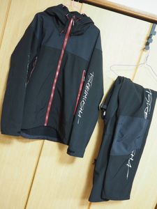 ♪♪超美品　釣武者　フィッシングスーツ　TNS-02　防寒　上下　3Lサイズ♪♪