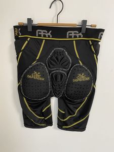 ☆美USED☆A.R.K(エーアールケー) ヒッププロテクター UNISEX Lサイズ　/スノーボード ス