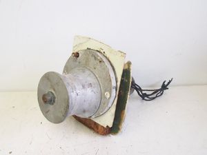 ☆【2T1223-14】 岩崎電機工業 ヤングローラー 24V アンカーウインチ 現状品