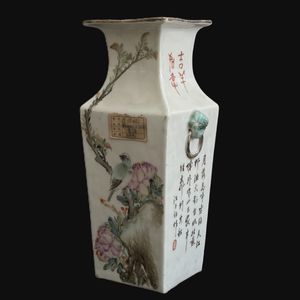 中国 粉彩 色絵 花鳥人物図 双耳四方瓶 古玩 古美術 【公式通販】