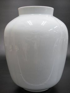 井上萬二 壺の値段と価格推移は？｜8件の売買データから井上萬二 壺の