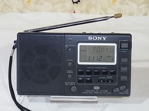 SONY【ICF-SW33】 電解コンデンサ交換済みです 分解整備 調整済み品 管理 26020505