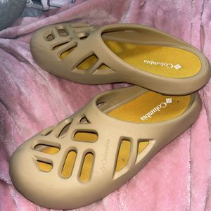 新品同様！1回のみ着用　コロンビア　アウトドアサンダル　25.0㎝定価8630円　送料全国60