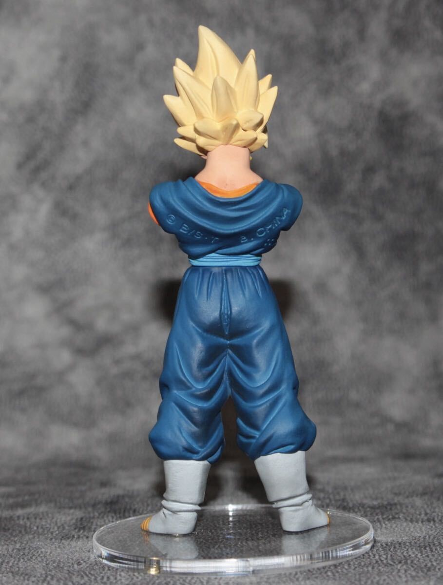 ドラゴンボール フィギュア リペイント HG 超サイヤ人 ベジット