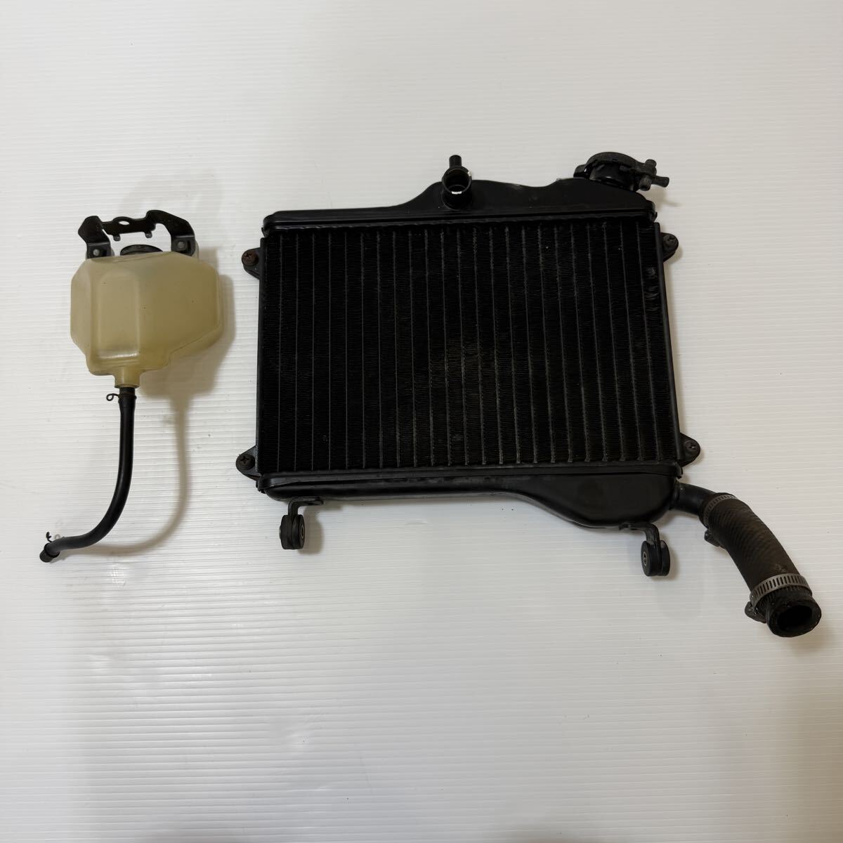 ヤマハ TZR250 1KT 純正 ラジエーター リザーブタンク 当時物 希少 旧