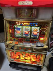 レトロパチスロ実機の値段と価格推移は？｜6件の売買データからレトロ