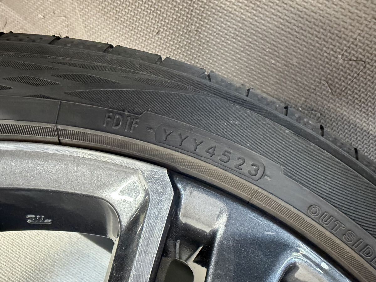 ☆美品☆ トヨタ 新型 プリウス 60系 純正 19インチ 6.5J PCD114.3 5穴