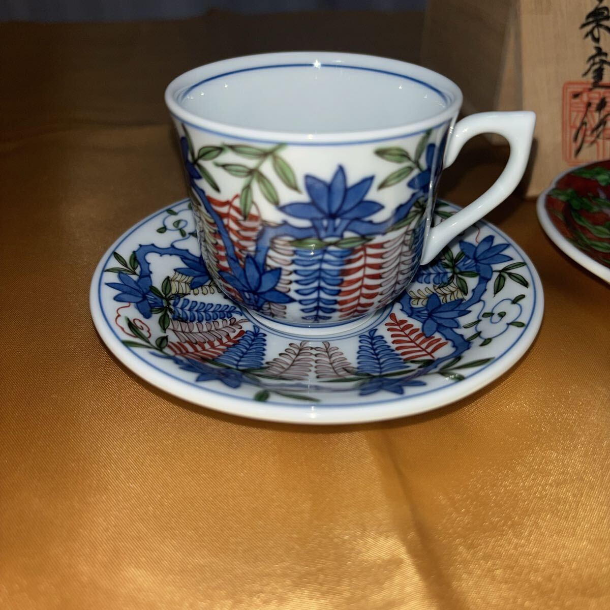 有田焼 館林陶宗窯 デミタスカップ&ソーサー 絵がわり2客 古伊万里