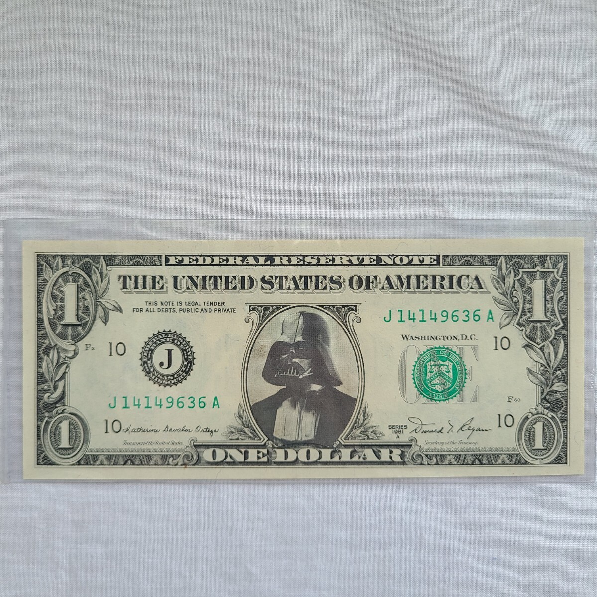 9☆ スター・ウォーズ アメリカ紙幣 1ドル紙幣 3PO R2-D2 ダース