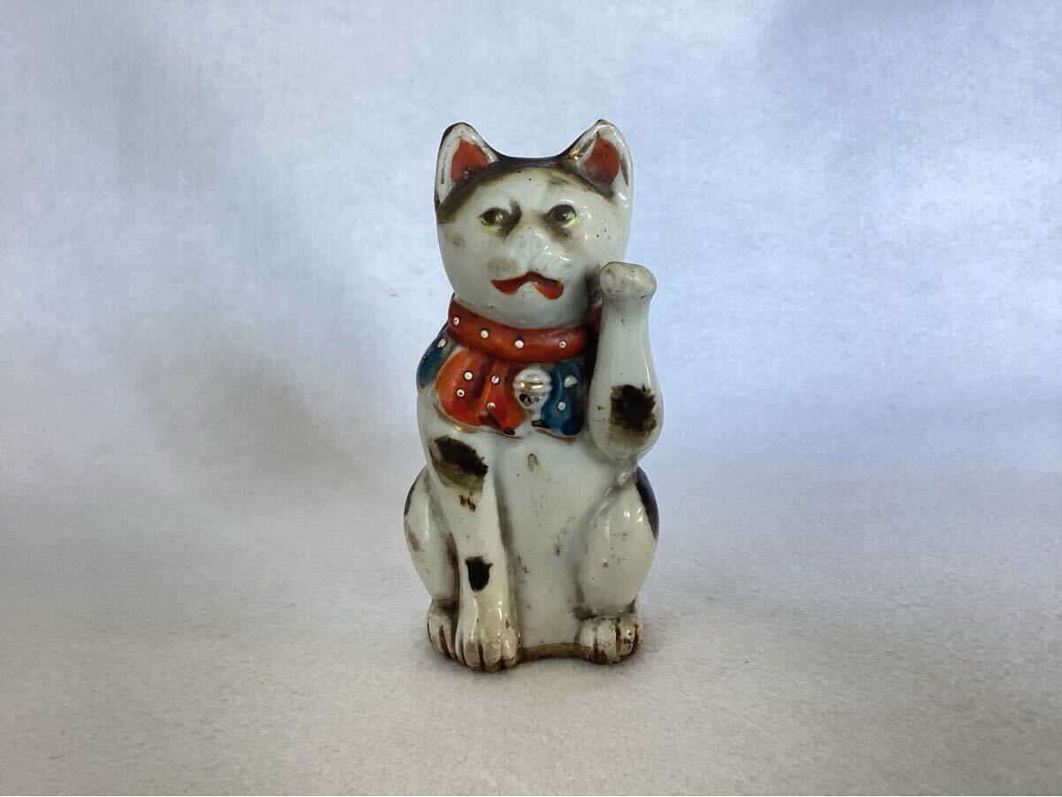 時代物/古い招き猫/色絵金彩/汚れているけど無傷品/招き猫/磁器人形